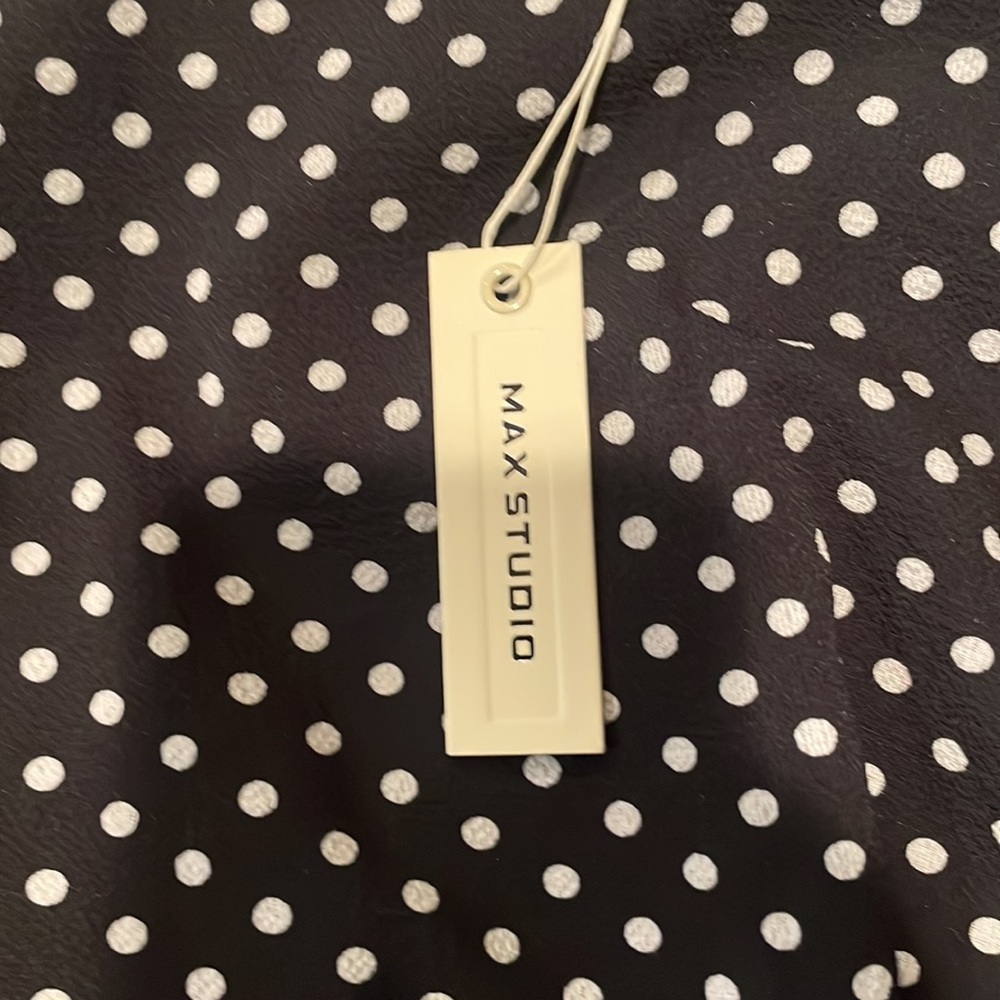 Max studio black with white polka dots wrap skirt. It’s brand new -size Large . - Picture 3 of 7